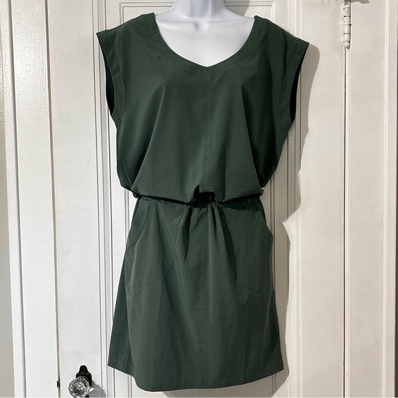 Prana Dress Norma Athletic Stretch Size Small NWOT green - Picture 2 of 9